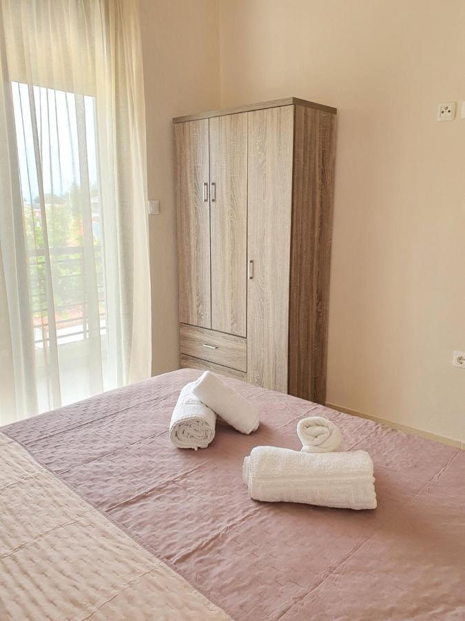 Elena Apartments Аспровальта Экстерьер фото